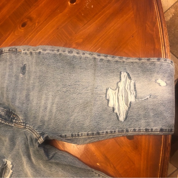 Old Navy OG Straight Leg  High Rise Acid Wash Jeans in size 16 w/ slim pockets - Picture 6 of 9